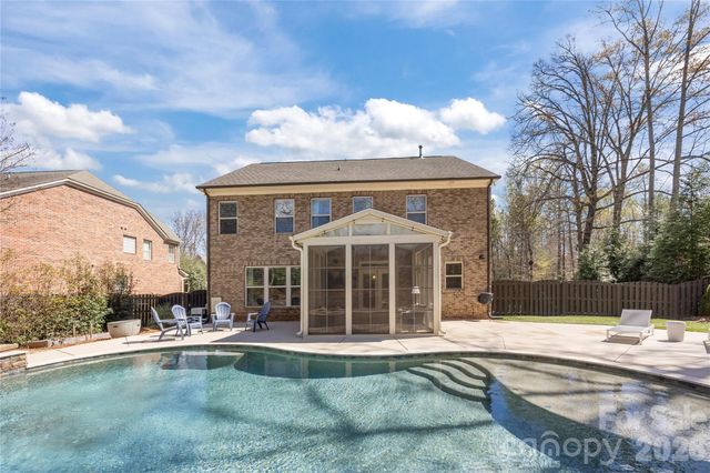 921 Rock Forest Way, Fort Mill, SC 29707
