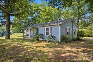 3769 Cameron Place, Hudson, NC 28638