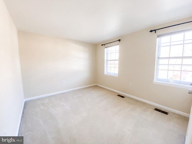 9628 LINDENBROOK ST, Fairfax, VA 22031