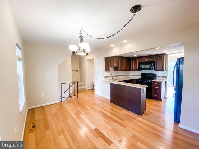 9628 LINDENBROOK ST, Fairfax, VA 22031