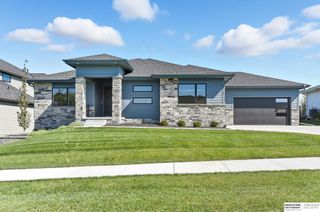 3913 S 212th Street, Elkhorn, NE 68022