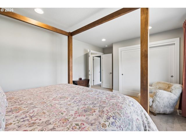 4327 Nw ASHBROOK Dr, Portland, OR 97229