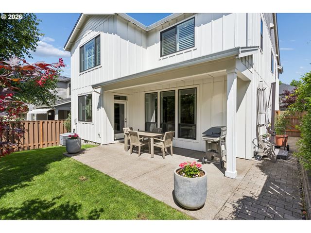 4327 Nw ASHBROOK Dr, Portland, OR 97229