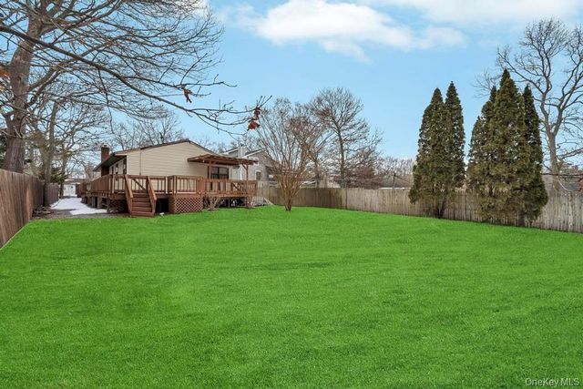 427 Helene Avenue, Shirley, NY 11967