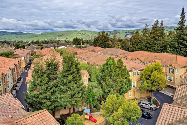 2174 Beech Circle, San Jose, CA 95131