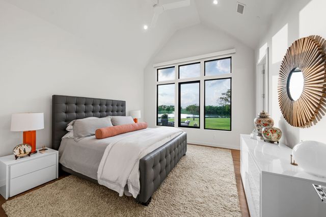 1800 Moseley Road, Ennis, TX 75119