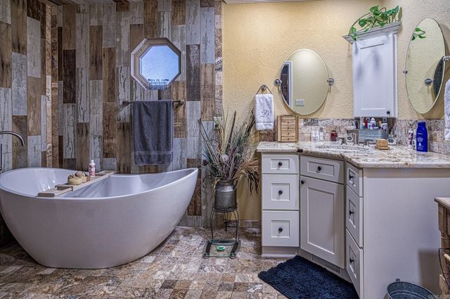 34 Doscientos Circle, Hot Springs Village, AR 71909