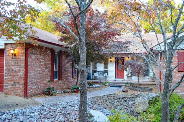 34 Doscientos Circle, Hot Springs Village, AR 71909