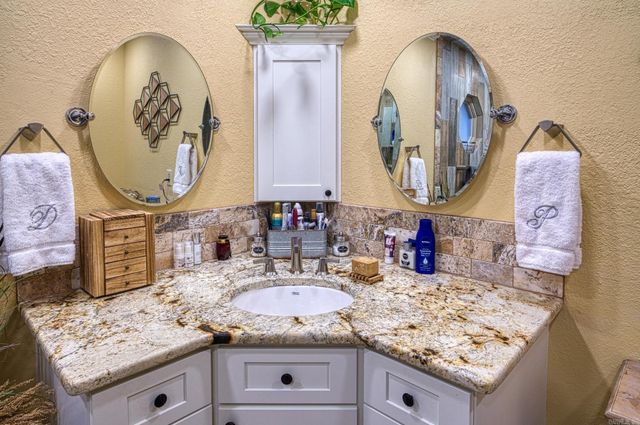 34 Doscientos Circle, Hot Springs Village, AR 71909