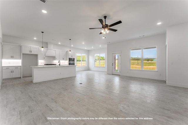 1901 Silk Street, Pea Ridge, AR 72751