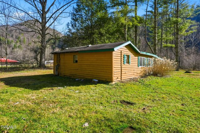 8485 Highway 91 N, Laurel Bloomery, TN 37680