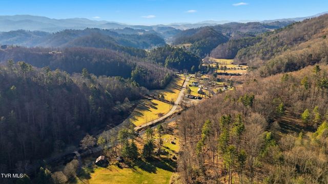 8485 Highway 91 N, Laurel Bloomery, TN 37680