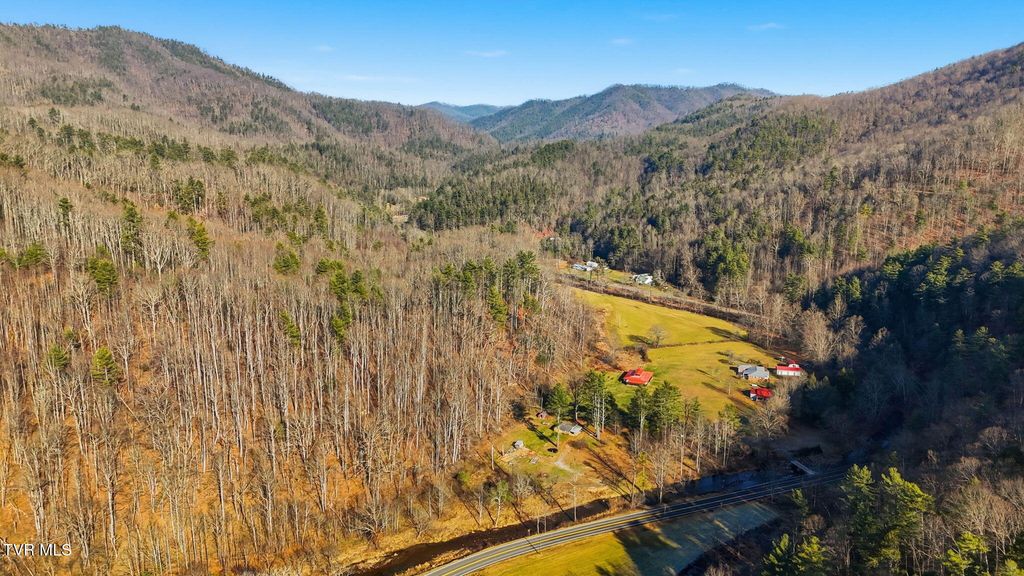 8485 Highway 91 N, Laurel Bloomery, TN 37680