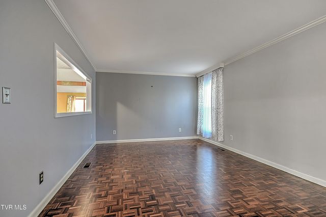 1333 Dupont Drive, Kingsport, TN 37664