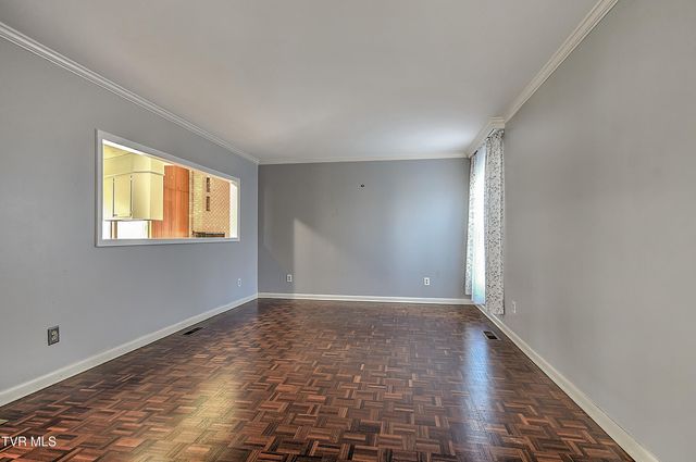 1333 Dupont Drive, Kingsport, TN 37664