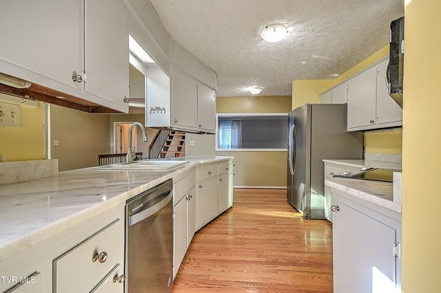 1333 Dupont Drive, Kingsport, TN 37664