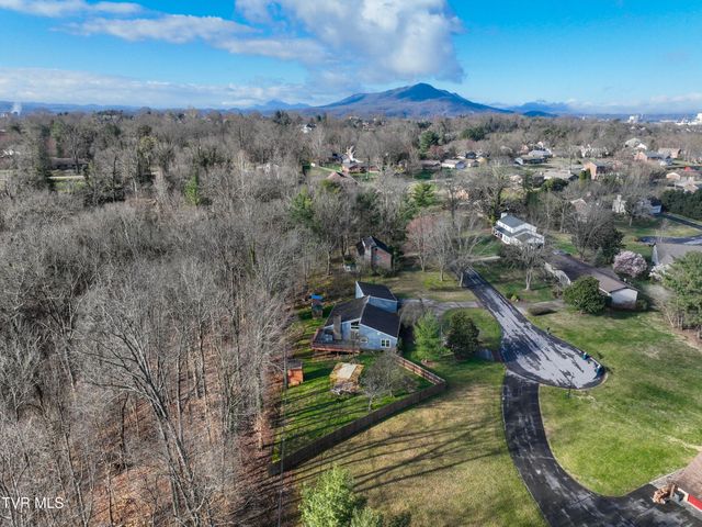 1333 Dupont Drive, Kingsport, TN 37664