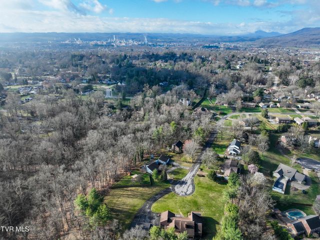 1333 Dupont Drive, Kingsport, TN 37664