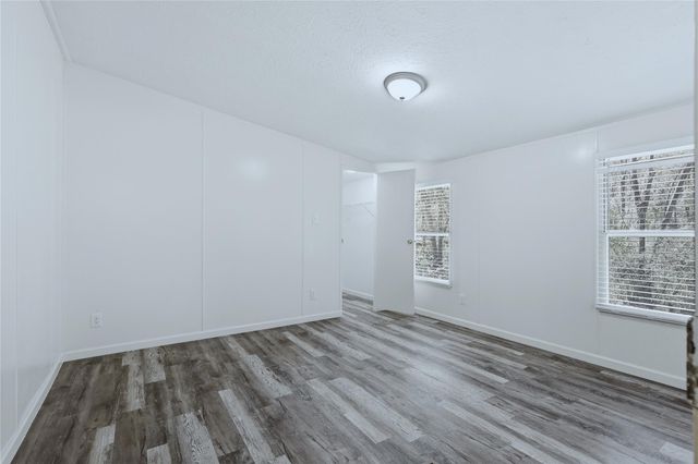 4484 Grand Oaks Drive, Willis, TX 77378