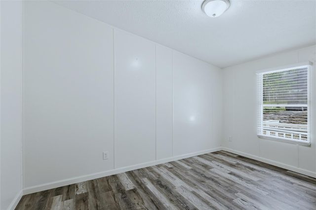 4484 Grand Oaks Drive, Willis, TX 77378