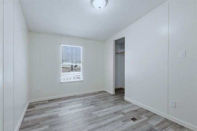 4484 Grand Oaks Drive, Willis, TX 77378