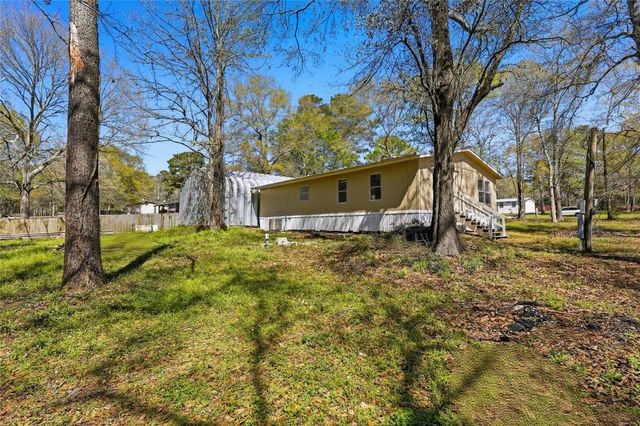 4484 Grand Oaks Drive, Willis, TX 77378