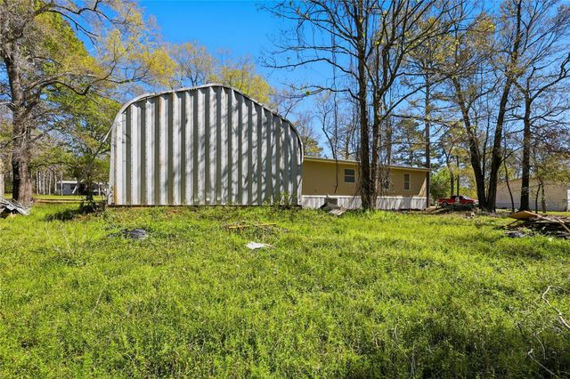 4484 Grand Oaks Drive, Willis, TX 77378