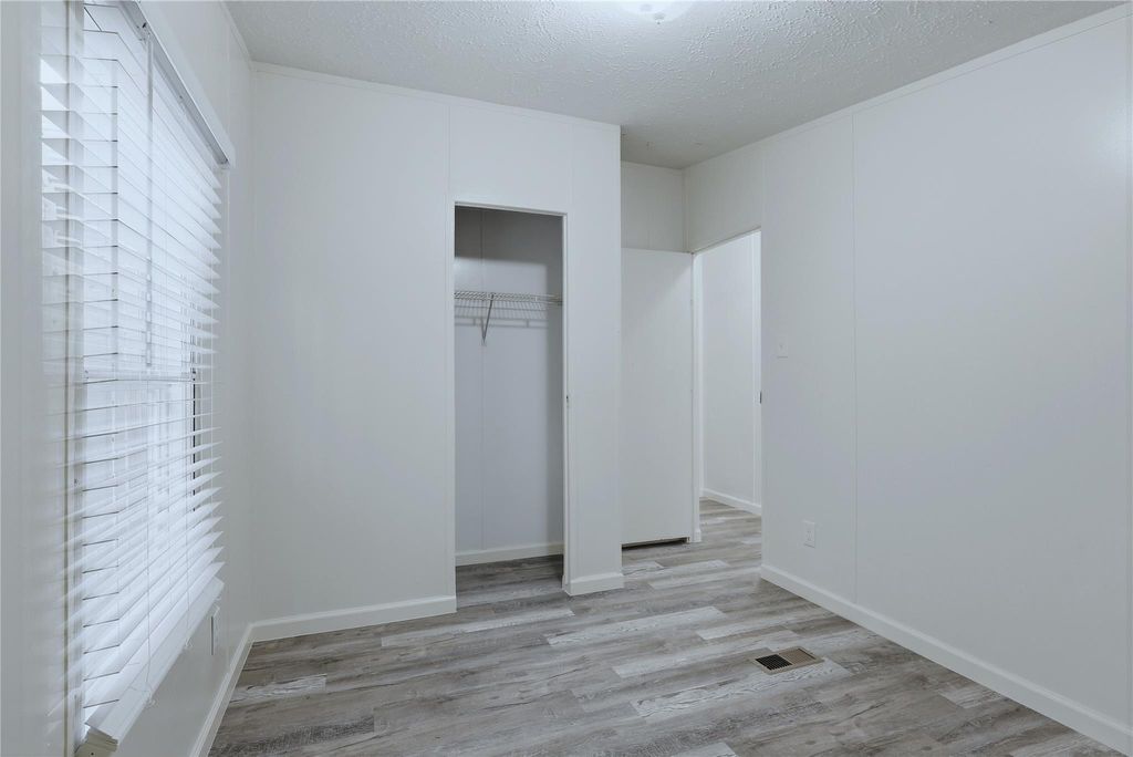 Image 24 of property listing at 4484 Grand Oaks Drive, Willis, TX 77378