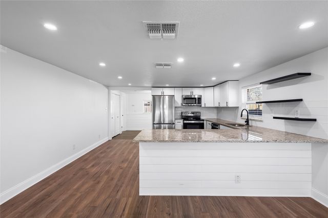 1700 S Edgewood Terrace, Fort Worth, TX 76105