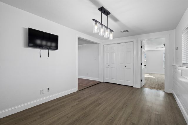 1700 S Edgewood Terrace, Fort Worth, TX 76105