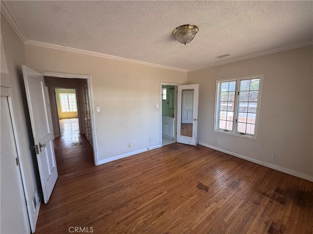 54 La Linda Drive, Long Beach, CA 90807