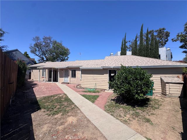 54 La Linda Drive, Long Beach, CA 90807