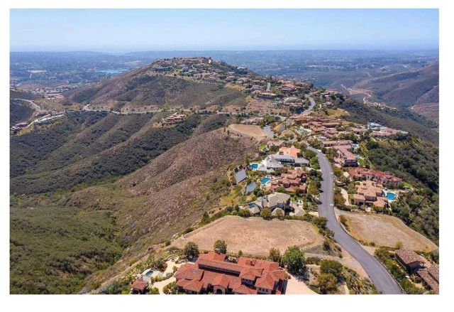 18347 Via Ambiente, Rancho Santa Fe, CA 92067