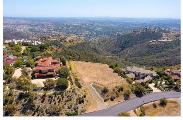 18347 Via Ambiente, Rancho Santa Fe, CA 92067