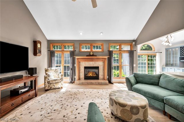 20427 Scotch Pine Way, Strongsville, OH 44149