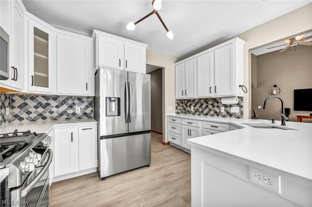 20427 Scotch Pine Way, Strongsville, OH 44149