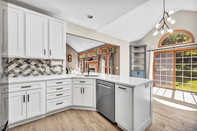 20427 Scotch Pine Way, Strongsville, OH 44149