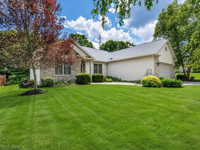 20427 Scotch Pine Way, Strongsville, OH 44149