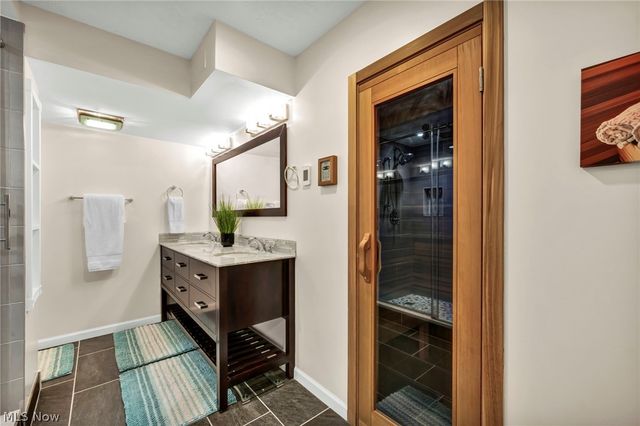 20427 Scotch Pine Way, Strongsville, OH 44149
