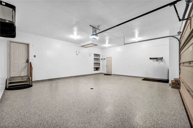 20427 Scotch Pine Way, Strongsville, OH 44149