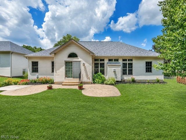20427 Scotch Pine Way, Strongsville, OH 44149