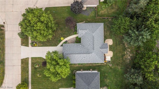 20427 Scotch Pine Way, Strongsville, OH 44149