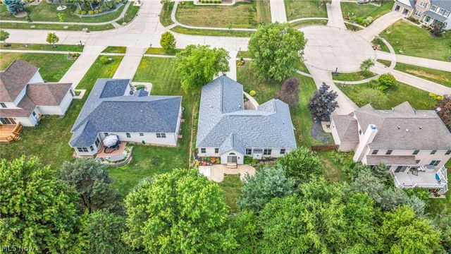 20427 Scotch Pine Way, Strongsville, OH 44149