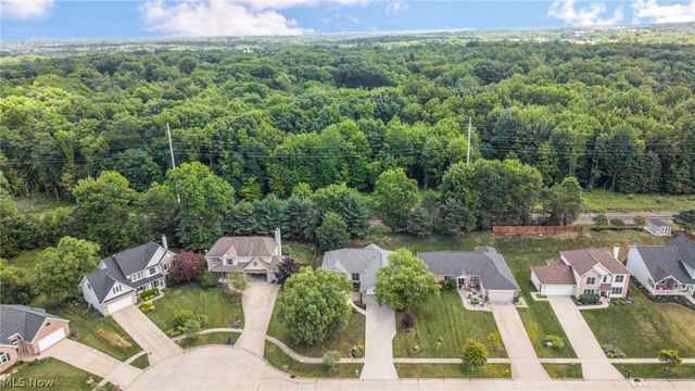 20427 Scotch Pine Way, Strongsville, OH 44149