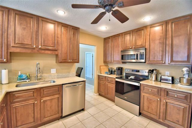 4208 THOMAS WOOD LANE, Winter Haven, FL 33880