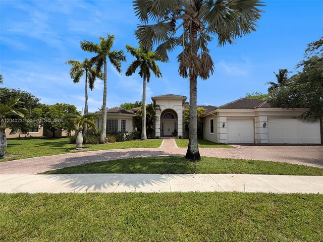 15298 SW 34th St, Davie, FL 33331