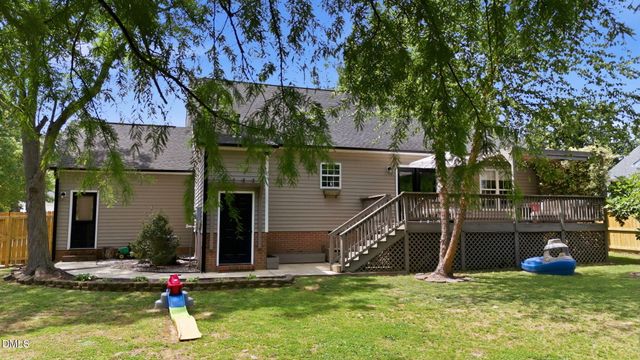 309 Springside Drive, Holly Springs, NC 27540