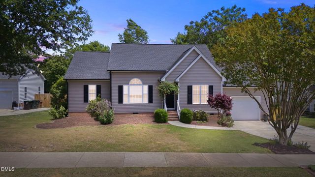 309 Springside Drive, Holly Springs, NC 27540