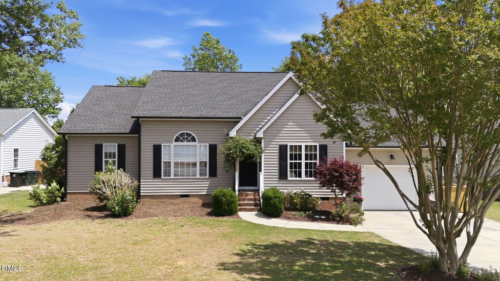 309 Springside Drive, Holly Springs, NC 27540