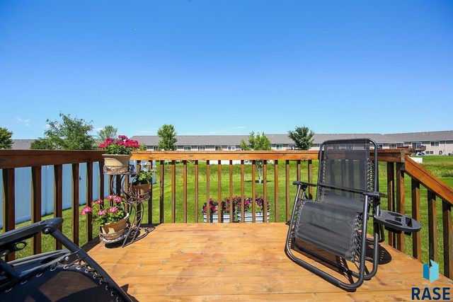 6203 W Maxwell Pl, Sioux Falls, SD 57107